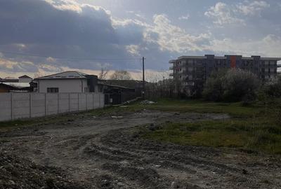 Teren de 1100 mp, în Central - 8