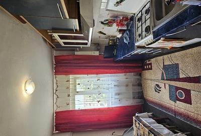 Apartament cu 2 camere decomandat în Poarta 6