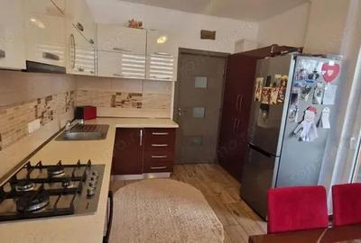 Apartament cu 2 camere decomandat în Dâmbu Pietros - 4