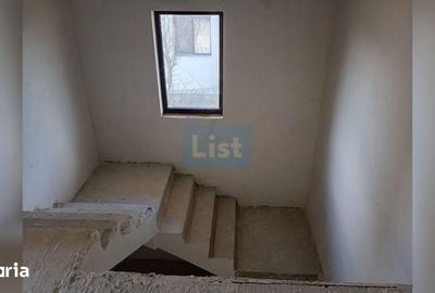 Casă cu 7 camere cu Teren 1004 Mp în Braniștea - 2