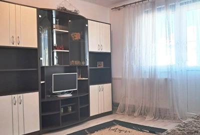 Apartament cu 2 camere semidecomandat în Vasile Aaron