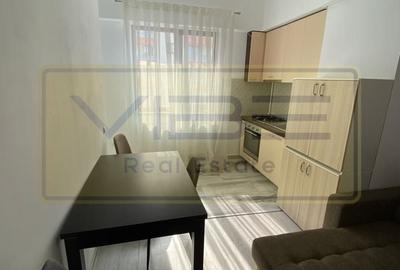 Apartament cu 2 camere semidecomandat, mobilat în Podu Roș