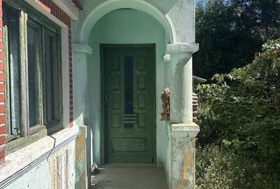 Casă cu 3 camere în Bărăști