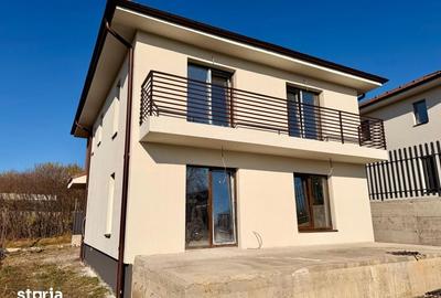 Casă cu 4 camere cu Teren 564 Mp în Apahida