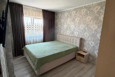 Apartament cu 3 camere decomandat, mobilat în Apărătorii Patriei