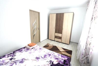 Apartament cu 3 camere semidecomandat în Dacia
