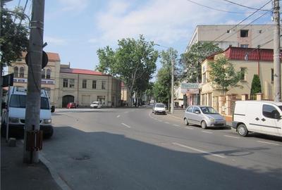 Casă cu 3 camere în Central