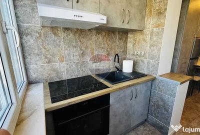 Garsonieră semidecomandată în Central