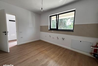 Casă cu 5 camere cu Teren 242 Mp în Mogoșoaia