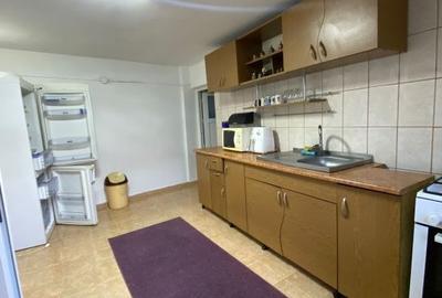 Apartament cu 2 camere semidecomandat, mobilat în Brestei