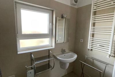 Apartament cu 2 camere decomandat, mobilat în Central - 2