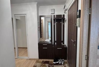 Apartament cu 3 camere decomandat, mobilat în Rovine - 6