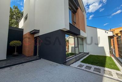Duplex cu 4 camere cu Canalizare în Mănăștur