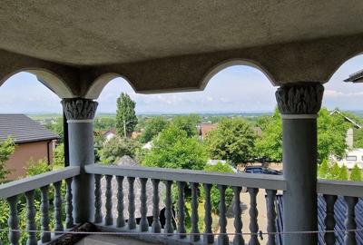 Casă cu 10 camere cu Teren 1715 Mp în Fălticeni - 1