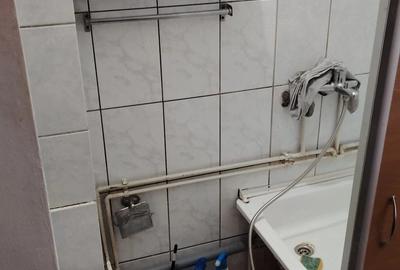 Garsonieră decomandată în Astra