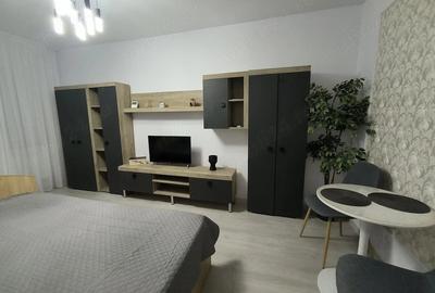 Garsonieră semidecomandată în Central - 1