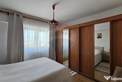 Apartament cu 3 camere decomandat în Burdujeni
