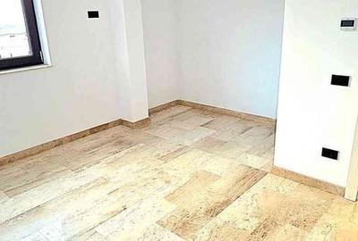 Casă cu 4 camere cu Canalizare în Central - 5