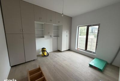 Casă cu 3 camere cu Teren 300 Mp în Central
