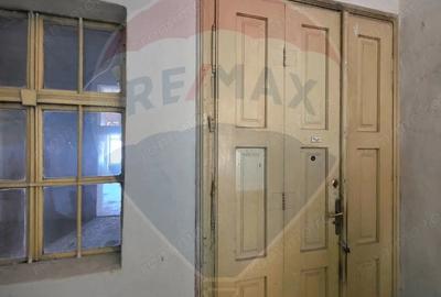 Apartament cu 3 camere semidecomandat în Ultracentral - 2