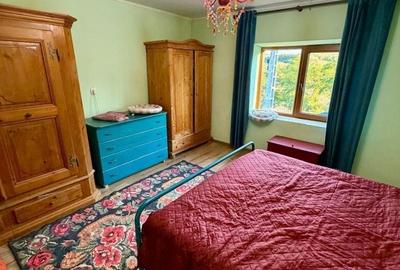 Casă cu 4 camere cu Teren 1620 Mp în Sârbi