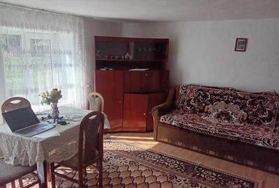 Casă cu 3 camere în Bunești - 1