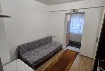 Garsonieră semidecomandată în Lipovei