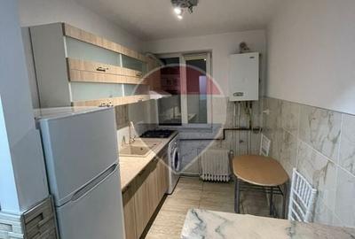 Apartament cu 2 camere decomandat, mobilat în Ultracentral