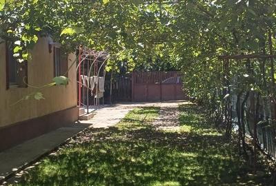 Casă cu 4 camere în Grădiștea - 2
