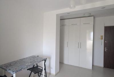 Apartament cu 2 camere decomandat în Runcu
