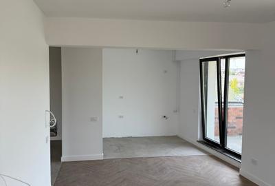 Apartament cu 2 camere decomandat în Drumul Taberei