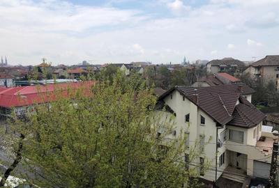 Apartament cu 2 camere decomandat în Olimpia-Stadion