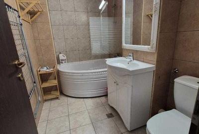 Garsonieră decomandată în Central - 2