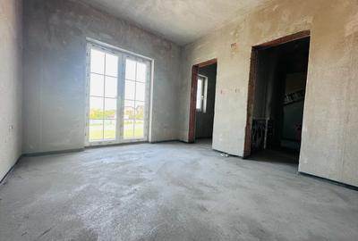 Casă individuală cu 4 camere cu Canalizare în Moșnița Nouă - 12