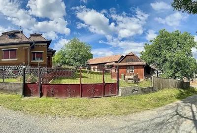 Casă cu Teren 900 Mp în Cacova Ierii