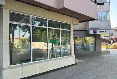 Spațiu comercial, de 91 mp, în Central - 1