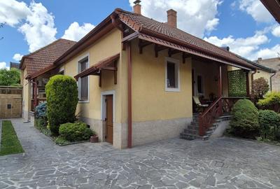 Casă individuală cu 3 camere cu Canalizare în Ultracentral - 1