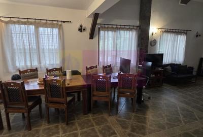 Casă individuală cu 5 camere cu Canalizare în Sud - 2