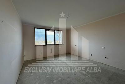 Apartament cu 5 camere decomandat în Cetate - 1