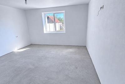 Casă cu 3 camere în Berecuța