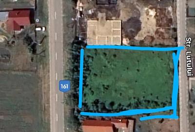 Teren de 1400 mp, în Luna