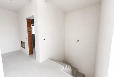 Casă individuală cu 4 camere cu Teren 200 Mp în Dancu - 13