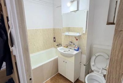 Garsonieră decomandată în Central