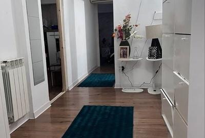 Apartament cu 3 camere decomandat în Central - 9