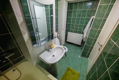 Apartament cu 3 camere decomandat în Central - 1