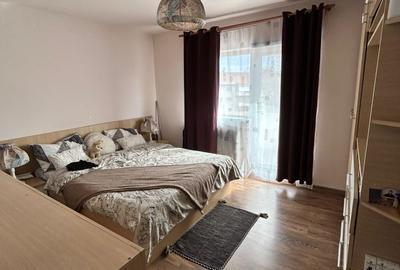 Apartament cu 2 camere decomandat, mobilat în Central