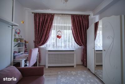 Apartament cu 3 camere decomandat în Sânpetru