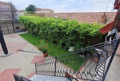 Casă cu 5 camere cu Canalizare în Trei Stejari - 12