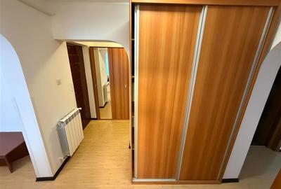 Apartament cu 4 camere decomandat, mobilat în Central - 19