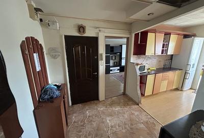 Apartament cu 3 camere decomandat în Vasile Alecsandri